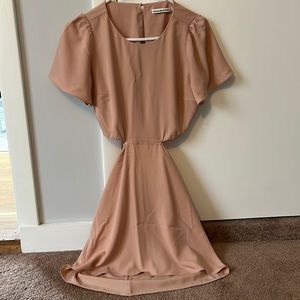 Light pink Abercrombie dress size small. Never worn.